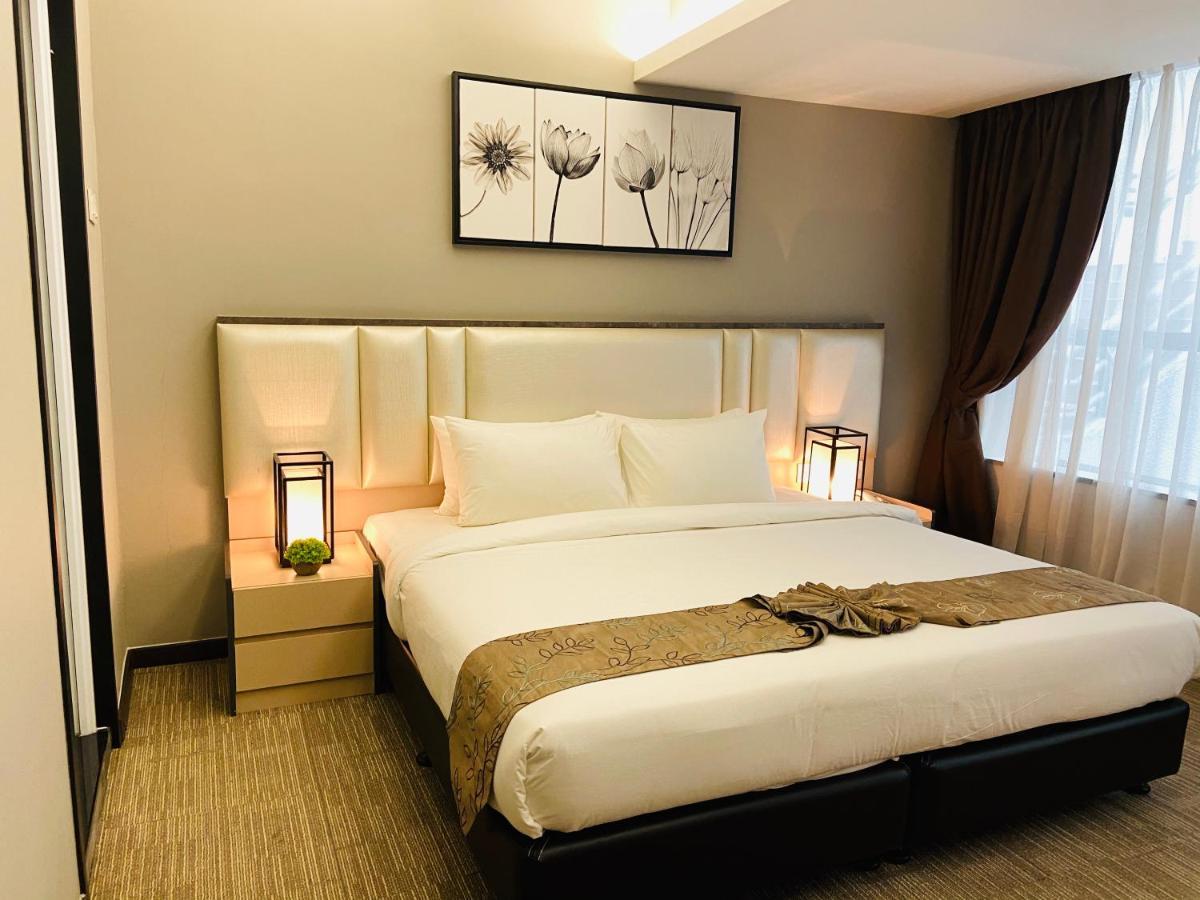 Glex Hotel Signature ยะโฮร์บาห์รู ภายนอก รูปภาพ