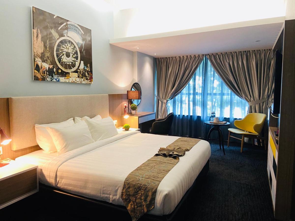 Glex Hotel Signature ยะโฮร์บาห์รู ภายนอก รูปภาพ