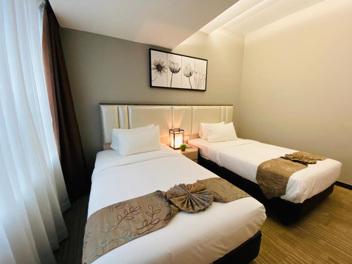 Glex Hotel Signature ยะโฮร์บาห์รู ภายนอก รูปภาพ