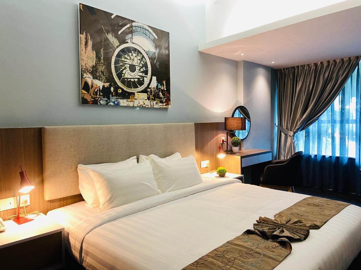Glex Hotel Signature ยะโฮร์บาห์รู ภายนอก รูปภาพ