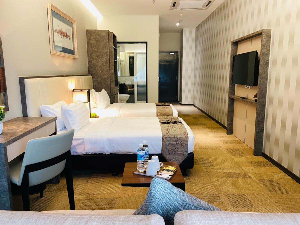 Glex Hotel Signature ยะโฮร์บาห์รู ภายนอก รูปภาพ