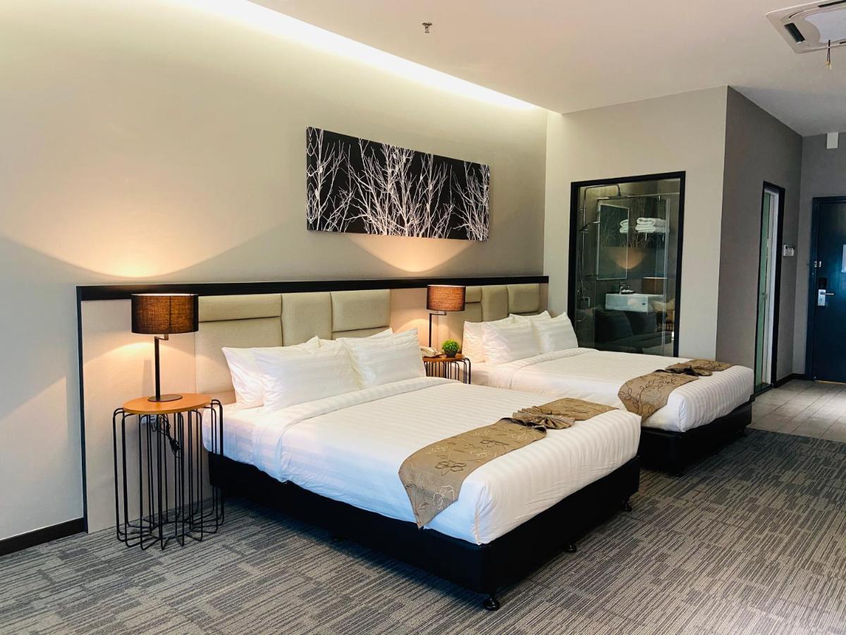 Glex Hotel Signature ยะโฮร์บาห์รู ภายนอก รูปภาพ