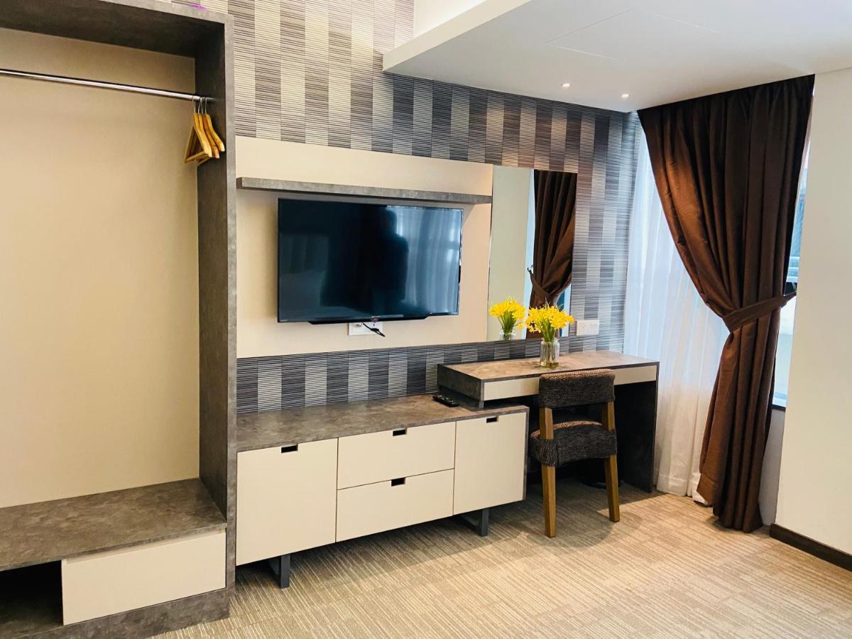 Glex Hotel Signature ยะโฮร์บาห์รู ภายนอก รูปภาพ